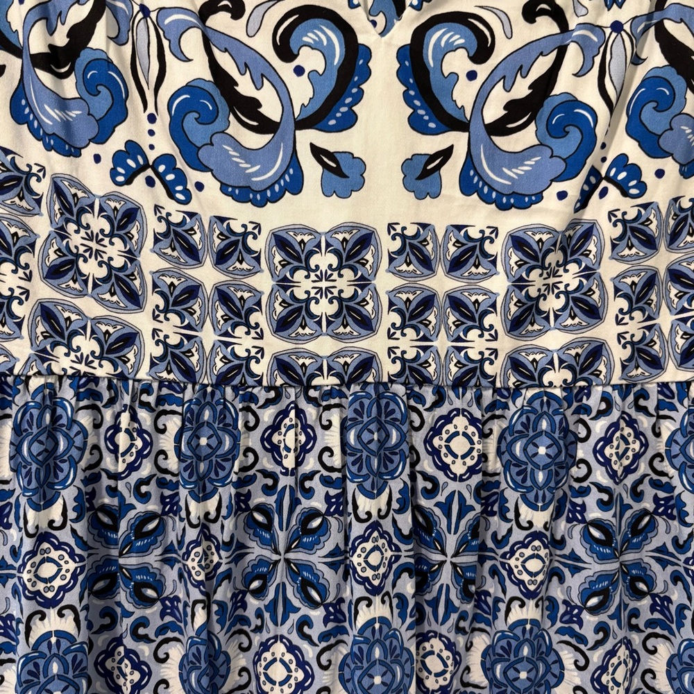 Tuckernuck Blue and White Long Sleeve Dress - Picture 6 of 8
